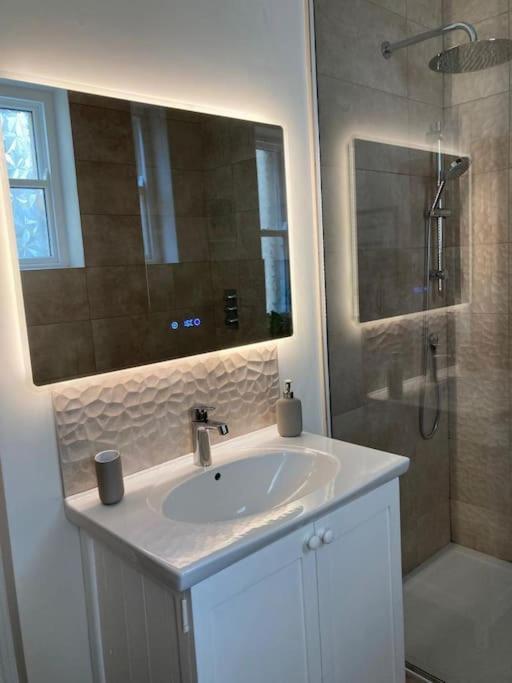 Garden Apartment, Central Harrogate With Parking Εξωτερικό φωτογραφία